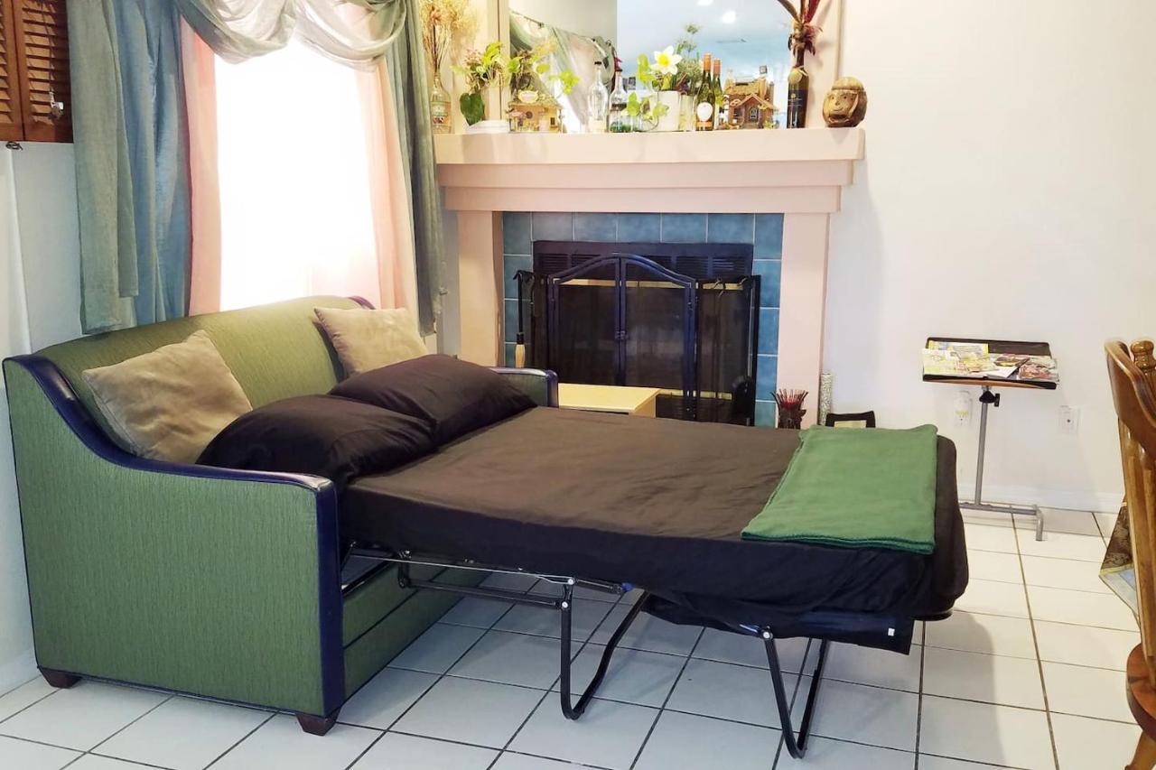 טאמפה Cozy And Conveniently Located Pool Home With Free Wifi מראה חיצוני תמונה