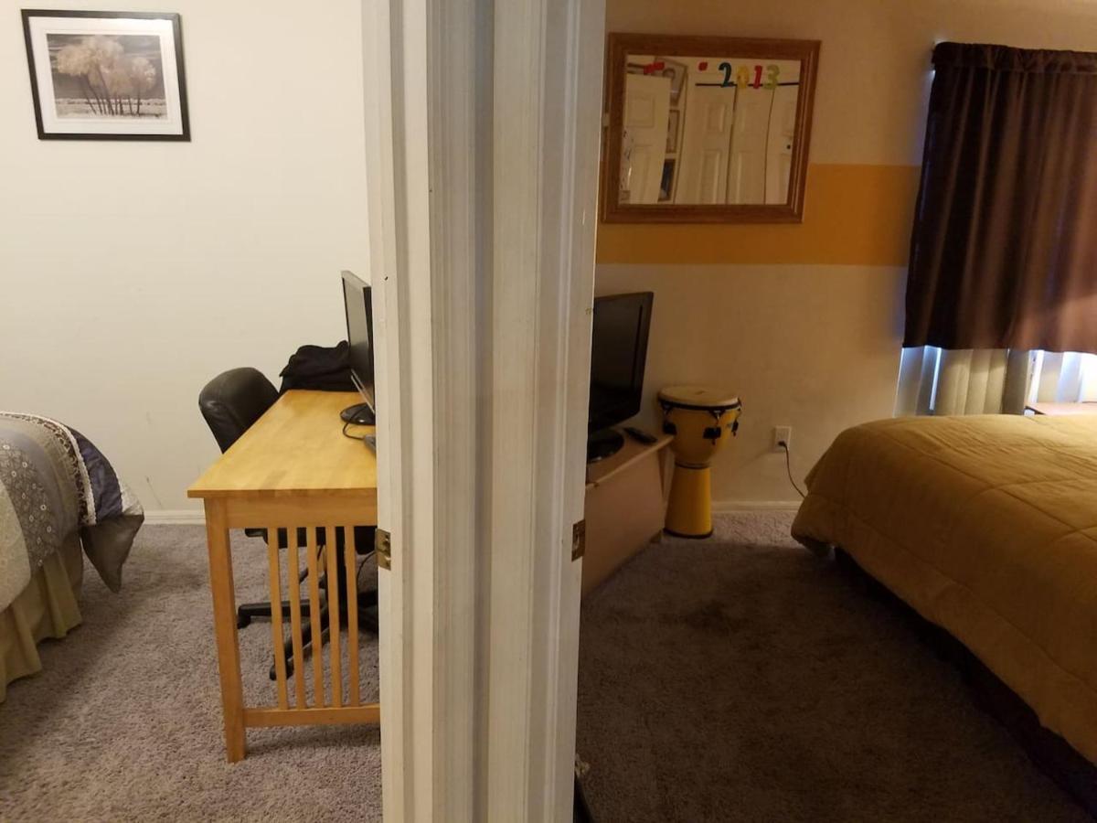 טאמפה Cozy And Conveniently Located Pool Home With Free Wifi מראה חיצוני תמונה