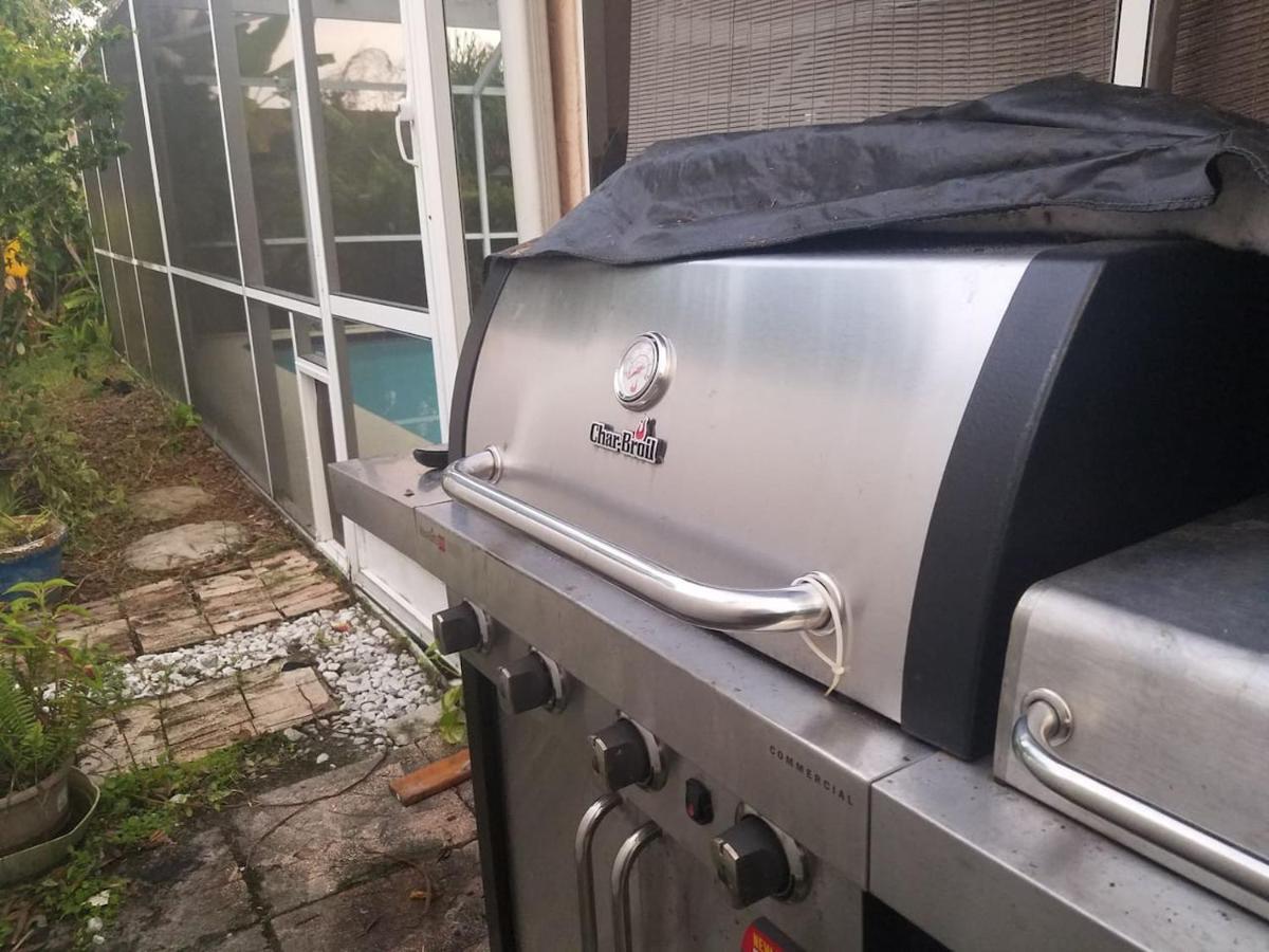 טאמפה Cozy And Conveniently Located Pool Home With Free Wifi מראה חיצוני תמונה